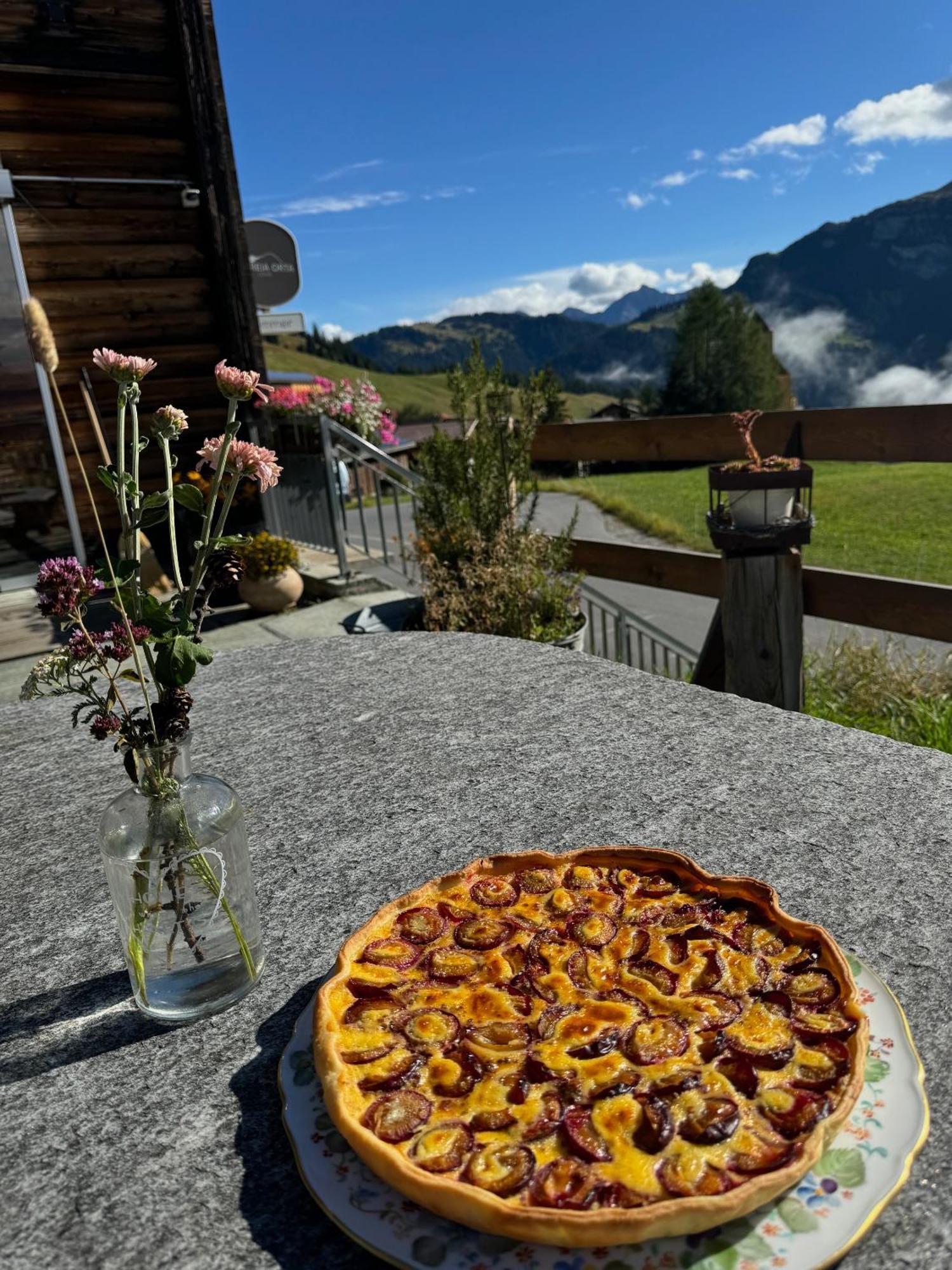 Ustreia Orta Bed & Breakfast Lohn Exterior foto